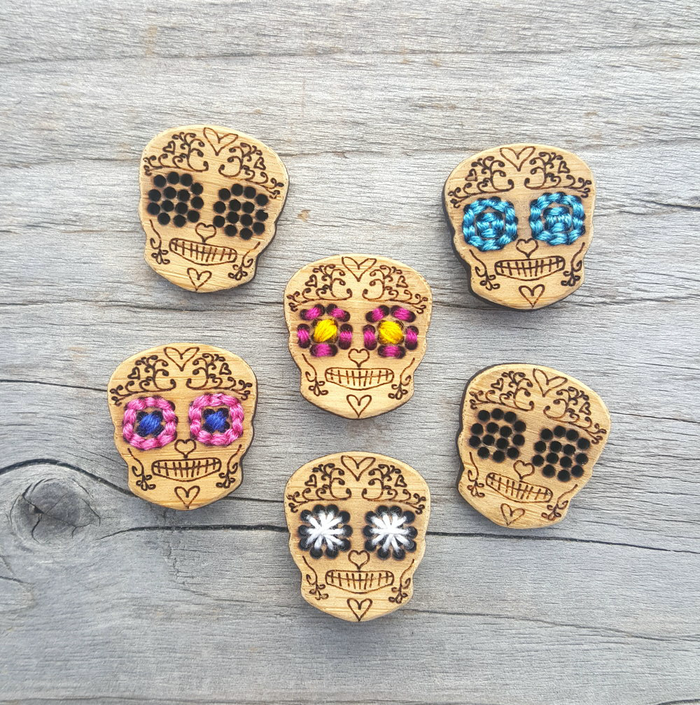 Bamboo Sugar Skull Buttons 3/4" (set of 4)