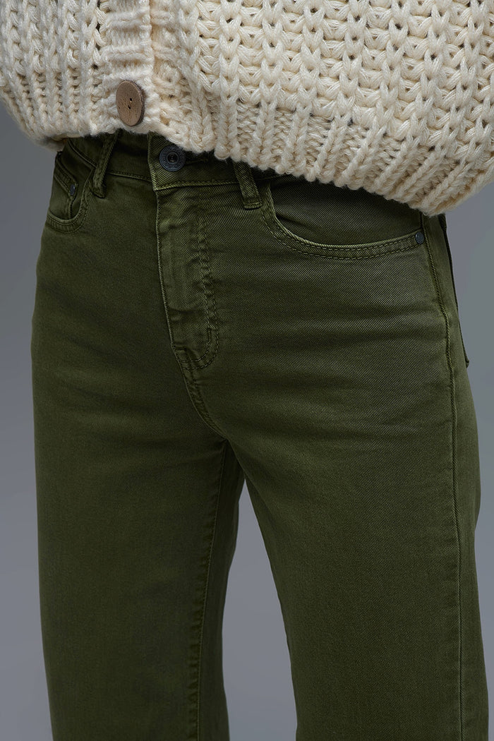 Cropped wide leg jeans in olive green - Coloured Jeans