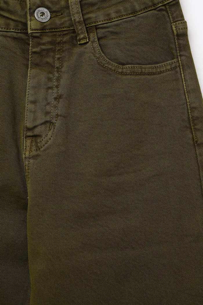 Cropped wide leg jeans in olive green - Coloured Jeans