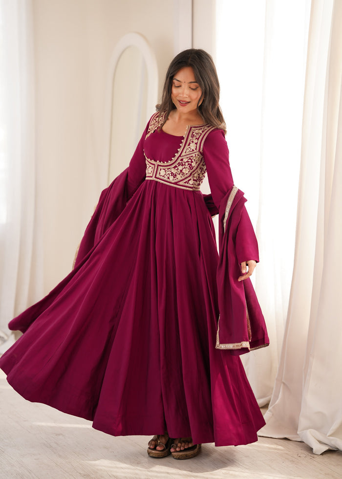 Dusty Pink Silk Kurti With Golden Zari Work