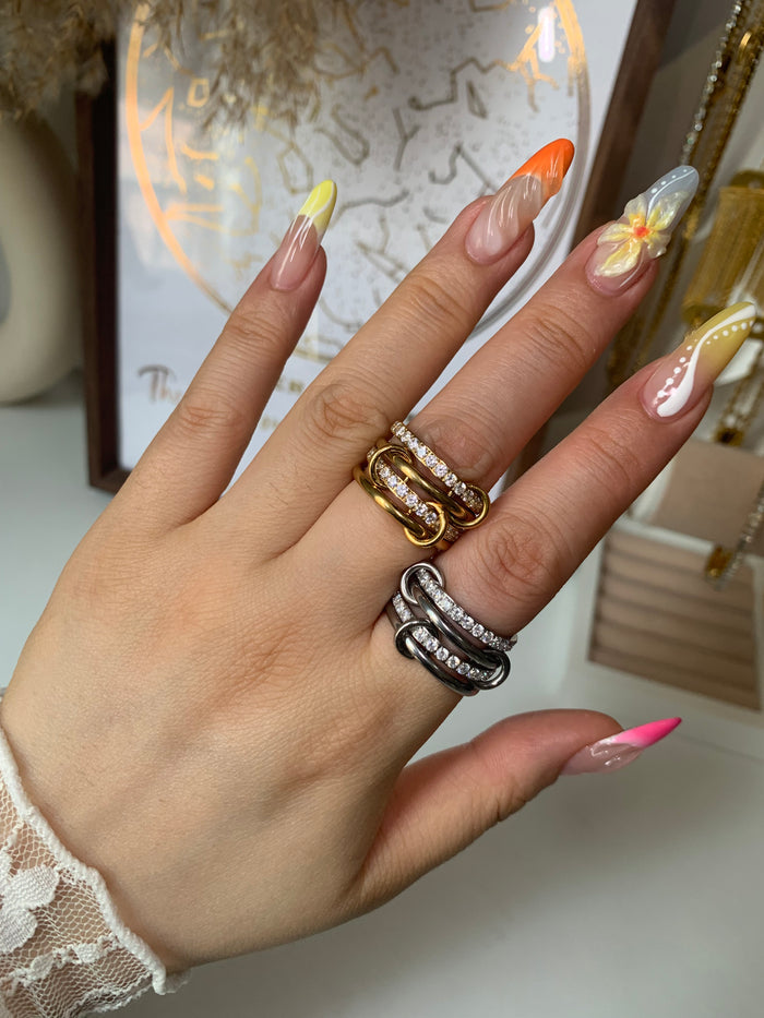 Hailey Interlocking Ring Stack - camillaboutiqueshop