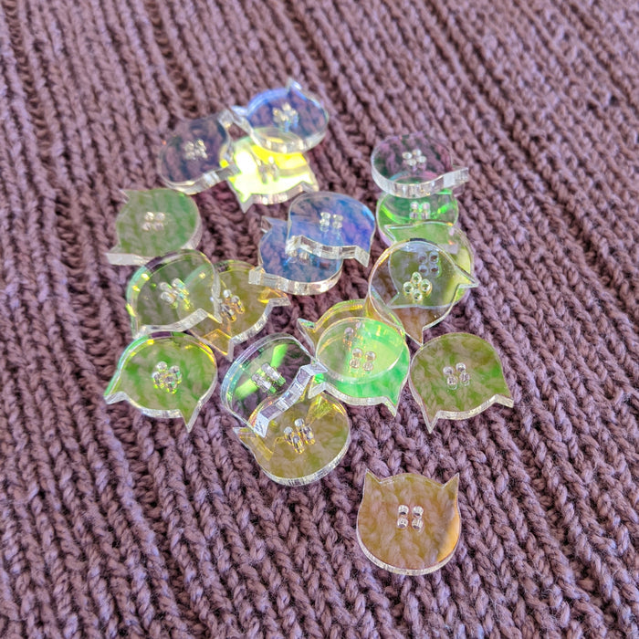 Katrinkles Iridescent Acrylic Cat Single Button 5/8"