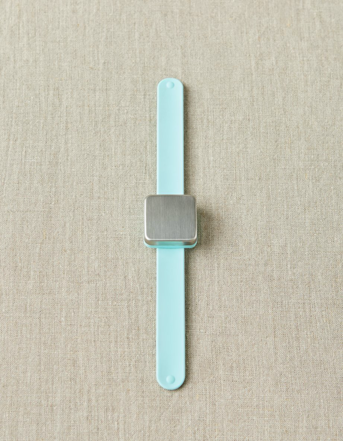 Maker's Keep Magnetic Slap Bracelet