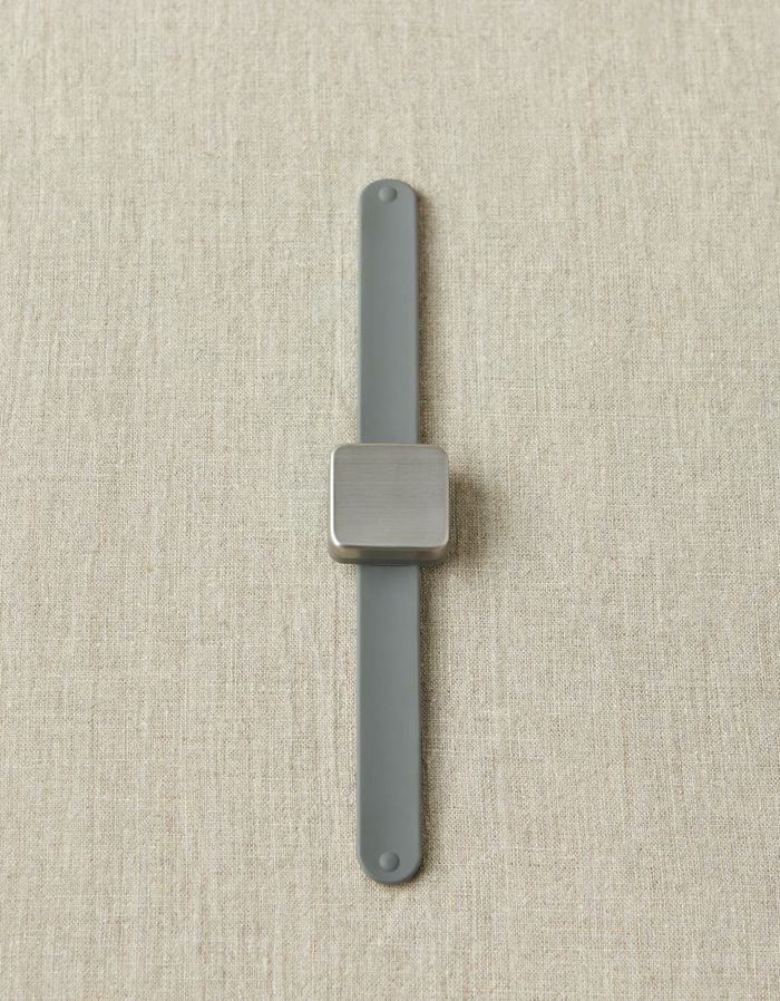 Maker's Keep Magnetic Slap Bracelet