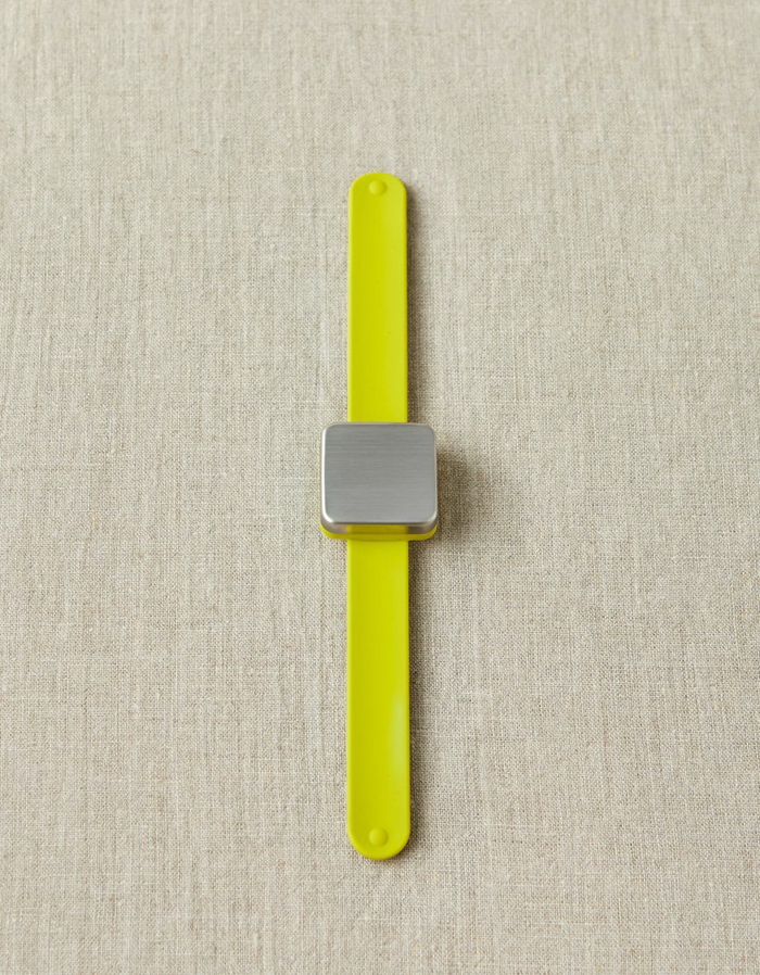 Maker's Keep Magnetic Slap Bracelet