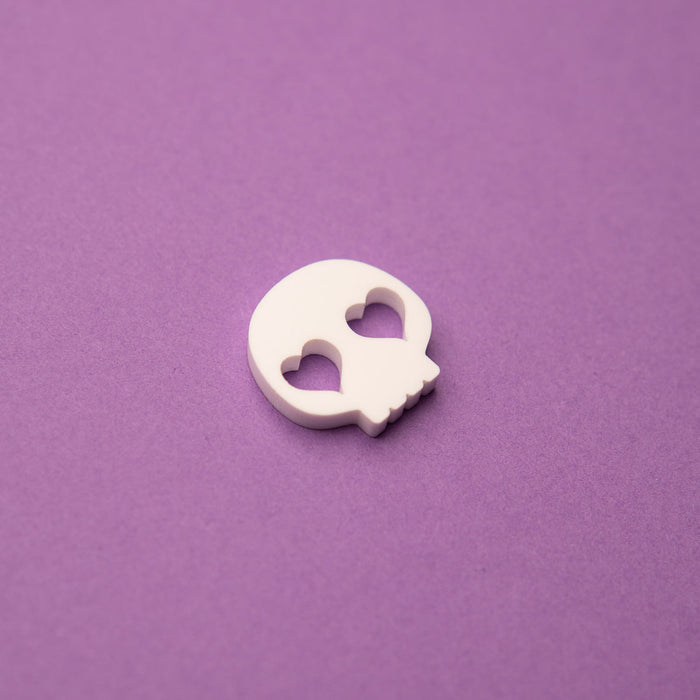 Kawaii Skull 3/4" White