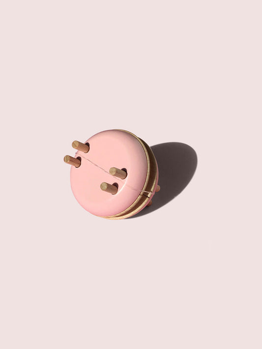 Pom Maker Small Macaron