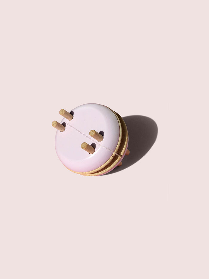 Pom Maker Small Macaron