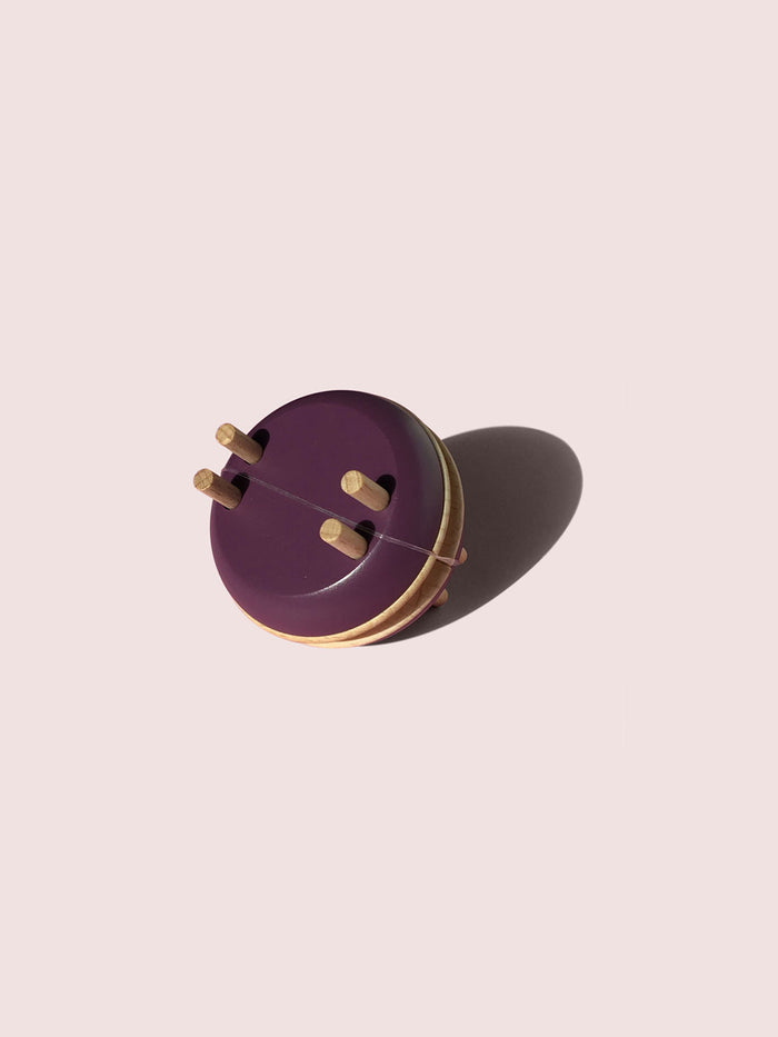 Pom Maker Small Macaron