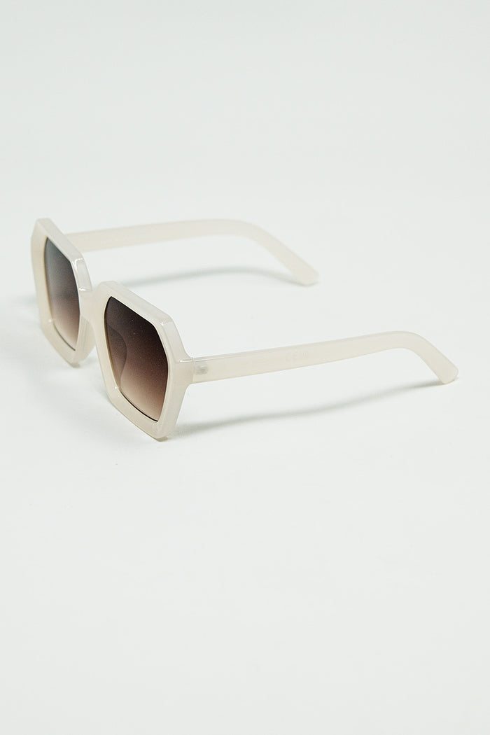 Rectangular sunglasses in white translucent color