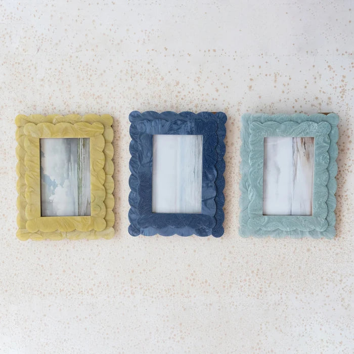 Resin Scalloped Picture Frames