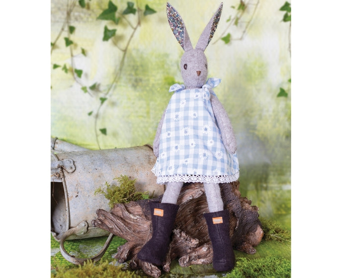Sewing Luna Lapin's Friends