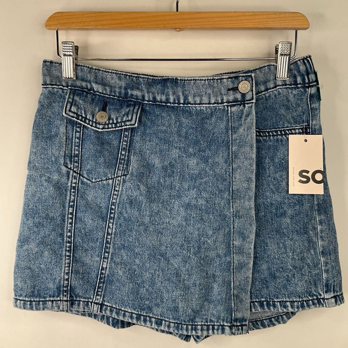Size: 14-16: SO Blue Denim Skrit