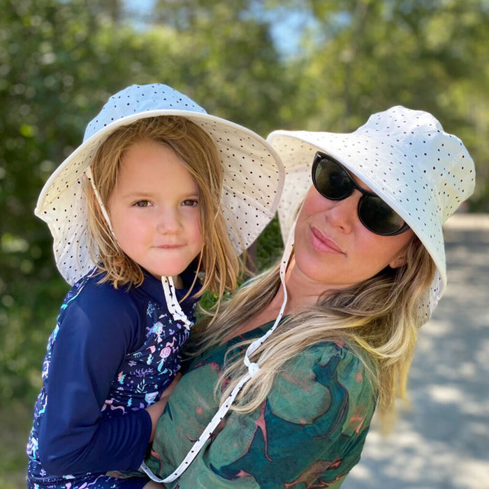 Size XL (5-12 years): Jan & Jul Cotton Xplorer Hat - DOTS