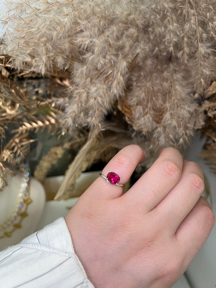 SOLITAIRE WAVE PINKY RING - BIRTHSTONE