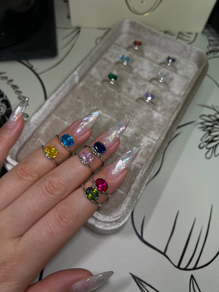 SOLITAIRE WAVE PINKY RING - BIRTHSTONE