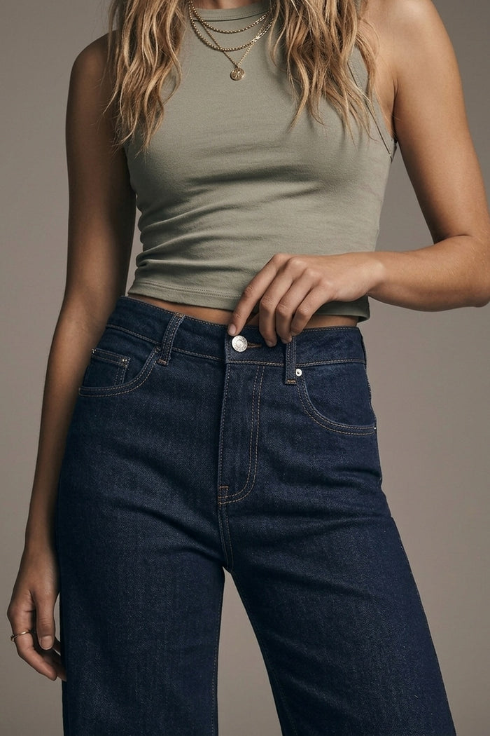 Wide-leg high-waisted jeans in dark denim with contrast stitching - Denim